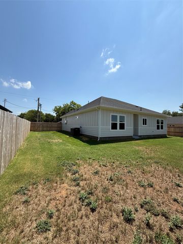 413 N Cleburne Whitney Rd, Rio Vista, TX 76093