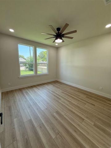 413 N Cleburne Whitney Rd, Rio Vista, TX 76093