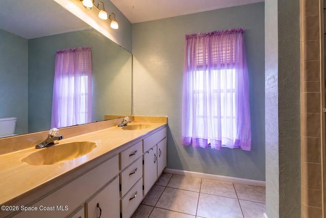 950 Briarwood Boulevard NE, Palm Bay, FL 32905