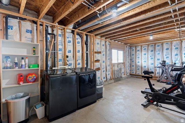 5999 S 3200 W, Roy, UT 84067