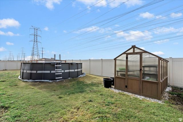 5999 S 3200 W, Roy, UT 84067