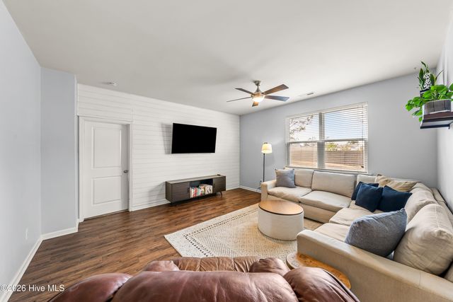 213 Cheswick Drive, Holly Ridge, NC 28445