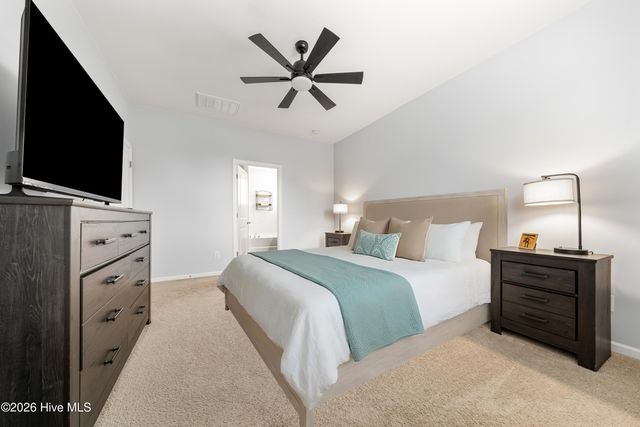 213 Cheswick Drive, Holly Ridge, NC 28445