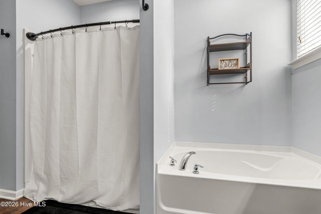 213 Cheswick Drive, Holly Ridge, NC 28445