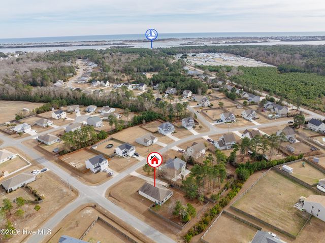 213 Cheswick Drive, Holly Ridge, NC 28445