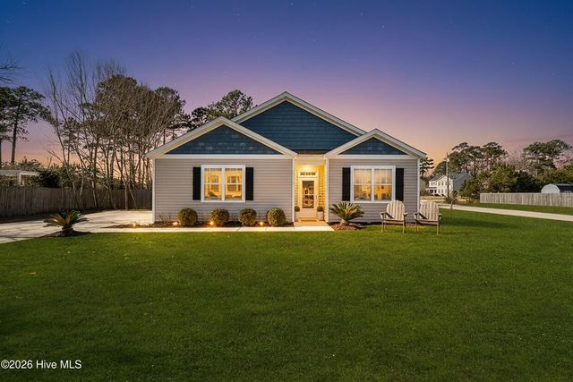 213 Cheswick Drive, Holly Ridge, NC 28445