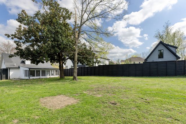 1206 Riverside Drive, Nashville, TN 37206