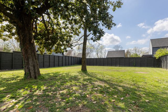 1206 Riverside Drive, Nashville, TN 37206