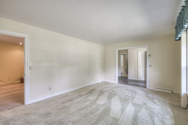365 Riverbend Country Club Rd, Shelbyville, TN 37160