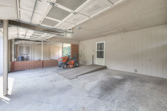 365 Riverbend Country Club Rd, Shelbyville, TN 37160