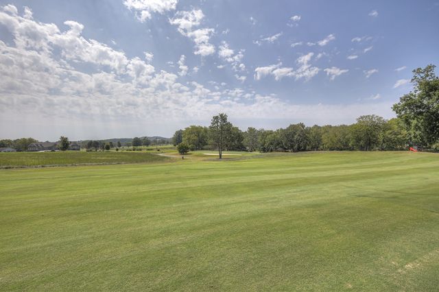 365 Riverbend Country Club Rd, Shelbyville, TN 37160