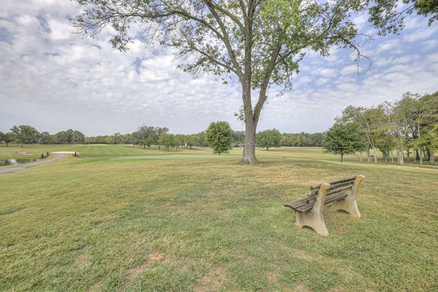 365 Riverbend Country Club Rd, Shelbyville, TN 37160