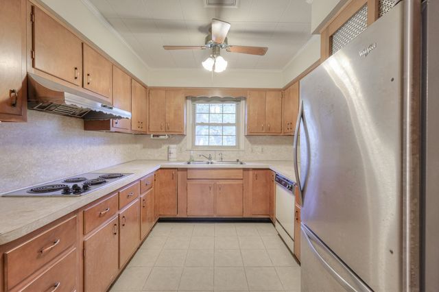365 Riverbend Country Club Rd, Shelbyville, TN 37160