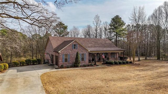 188 Richards NE Road, White, GA 30184