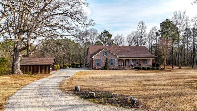 188 Richards NE Road, White, GA 30184