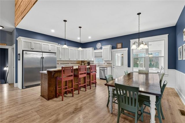 188 Richards NE Road, White, GA 30184