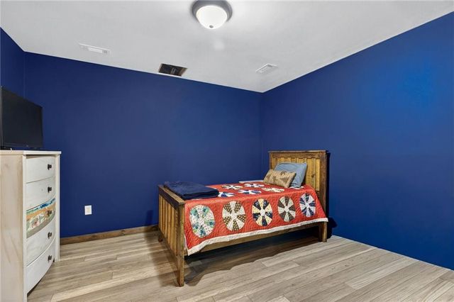 188 Richards NE Road, White, GA 30184