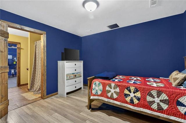 188 Richards NE Road, White, GA 30184