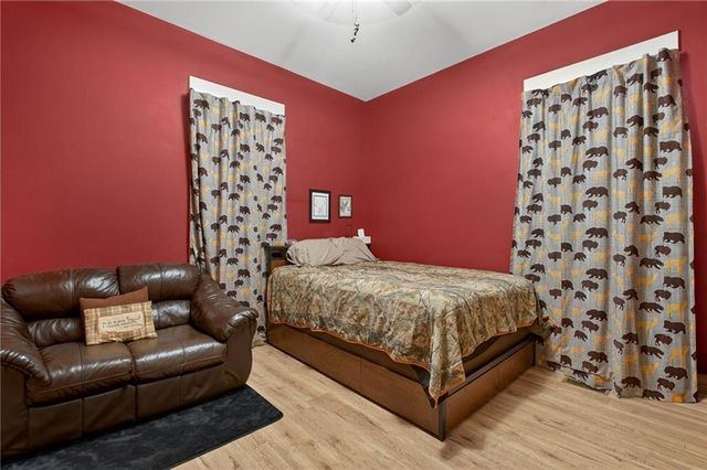 188 Richards NE Road, White, GA 30184