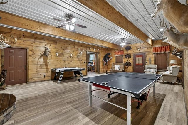 188 Richards NE Road, White, GA 30184