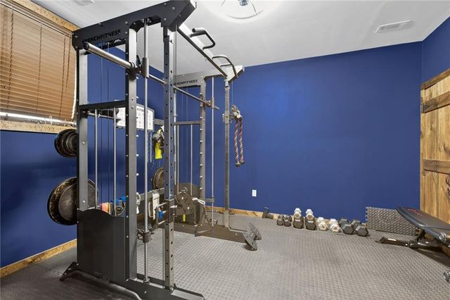 188 Richards NE Road, White, GA 30184