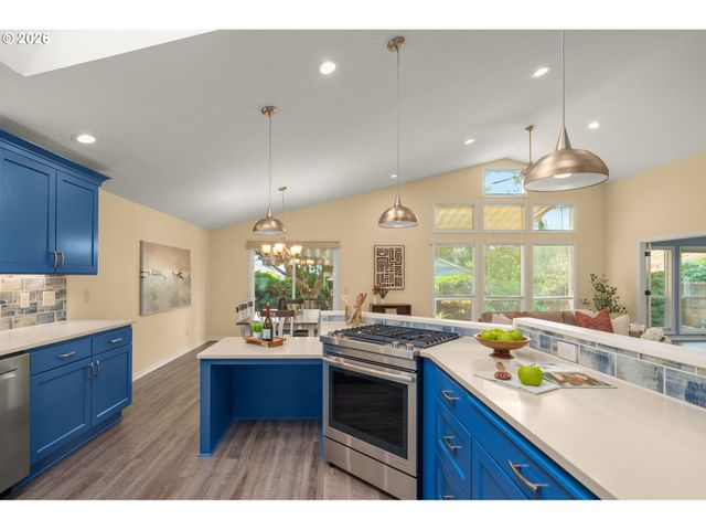 12812 Sw OVERGAARD St, Portland, OR 97224