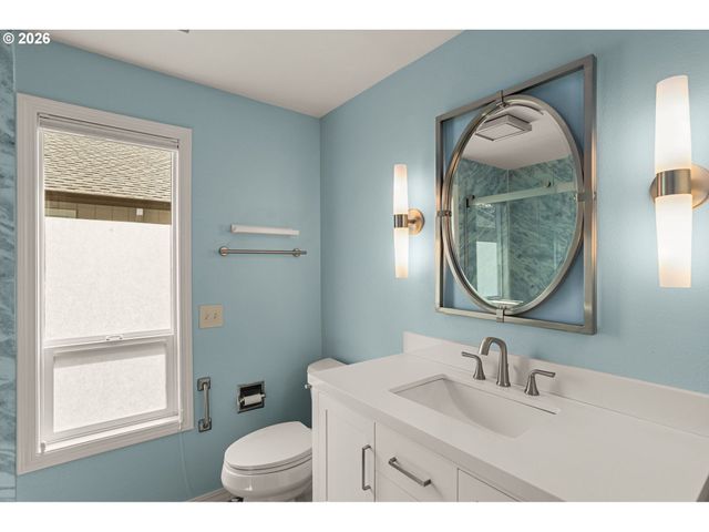 12812 Sw OVERGAARD St, Portland, OR 97224