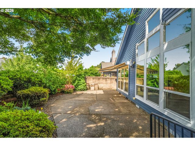 12812 Sw OVERGAARD St, Portland, OR 97224