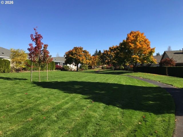 12812 Sw OVERGAARD St, Portland, OR 97224