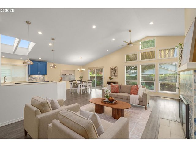 12812 Sw OVERGAARD St, Portland, OR 97224