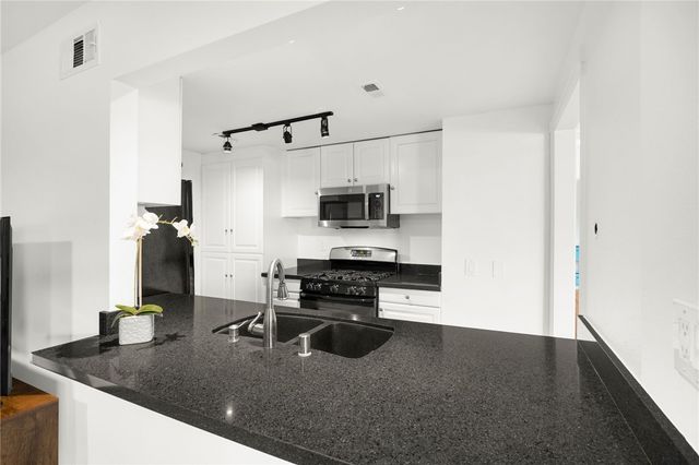 211 Doverfield, Placentia, CA 92870