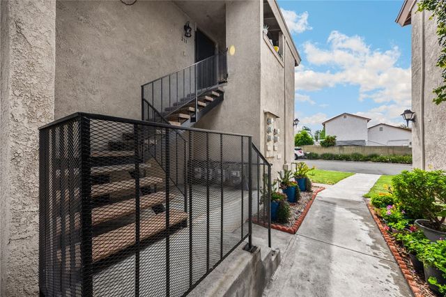 211 Doverfield, Placentia, CA 92870