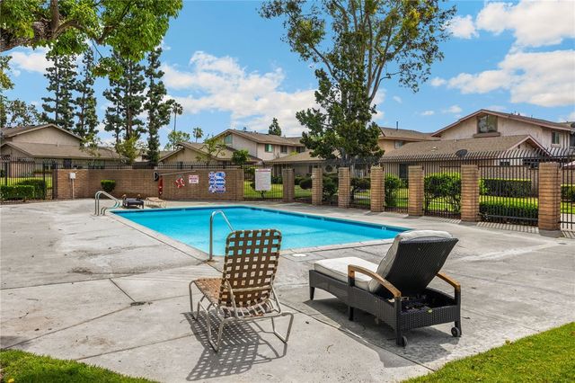 211 Doverfield, Placentia, CA 92870