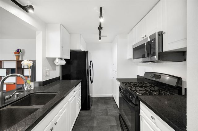 211 Doverfield, Placentia, CA 92870