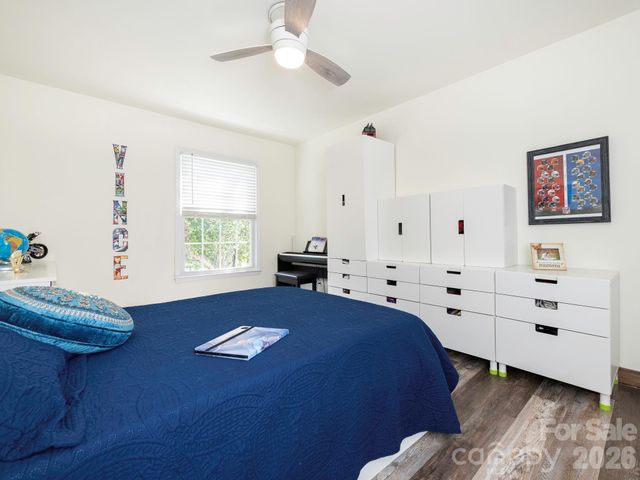 8340 Meadow Lakes Drive 8340, Charlotte, NC 28210