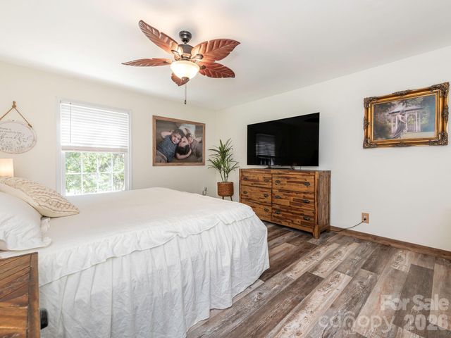 8340 Meadow Lakes Drive 8340, Charlotte, NC 28210