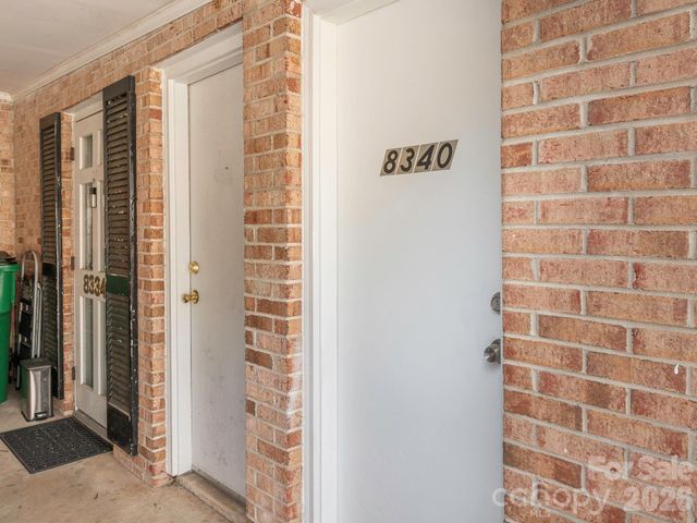 8340 Meadow Lakes Drive 8340, Charlotte, NC 28210