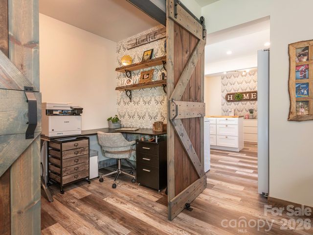 8340 Meadow Lakes Drive 8340, Charlotte, NC 28210