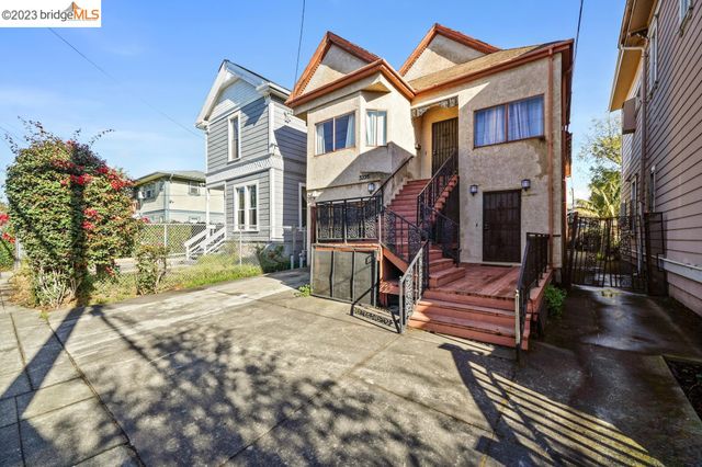 3228 Magnolia St, Oakland, CA 94608