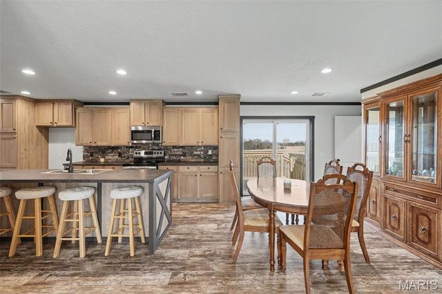 19225 Hubbell Lane, Warrenton, MO 63383