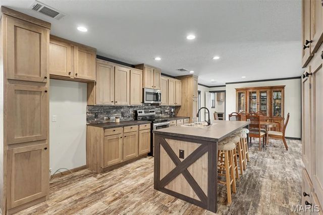 19225 Hubbell Lane, Warrenton, MO 63383