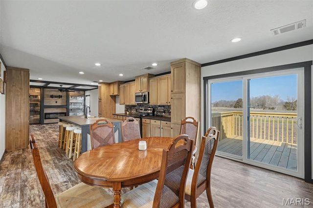 19225 Hubbell Lane, Warrenton, MO 63383