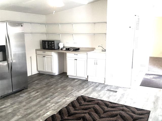 7113 Comstock Cv CV Rt side, Lago Vista, TX 78645