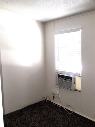 7113 Comstock Cv CV Rt side, Lago Vista, TX 78645