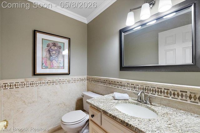 46597 Covington Drive, Macomb Township, MI 48044