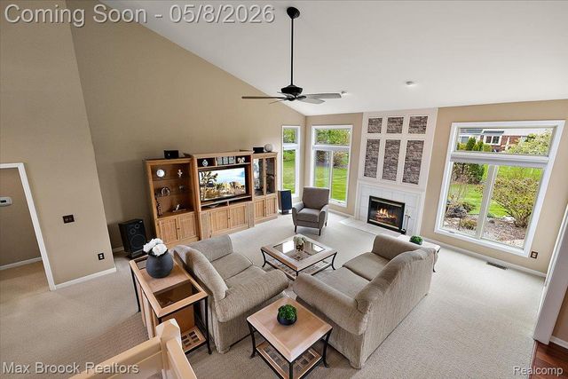 46597 Covington Drive, Macomb Township, MI 48044