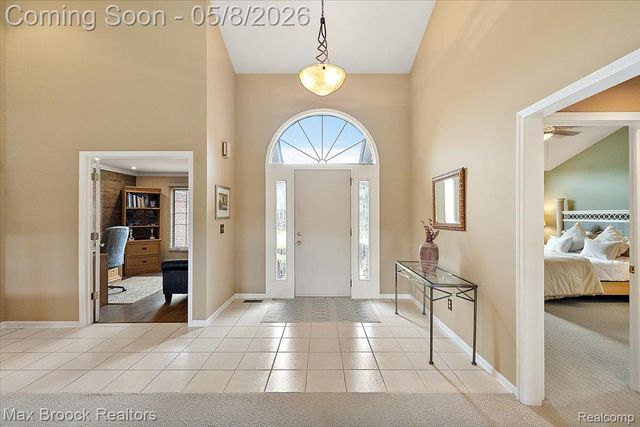 46597 Covington Drive, Macomb Township, MI 48044