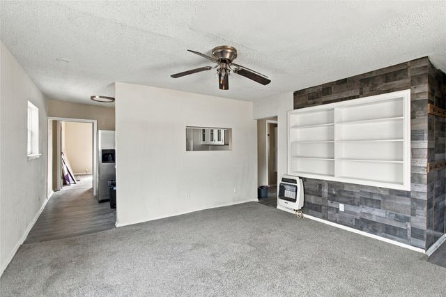 1504 S Travis Avenue, Denison, TX 75021