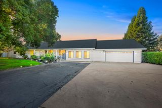 8850 Bader Rd, Elk Grove, CA 95624