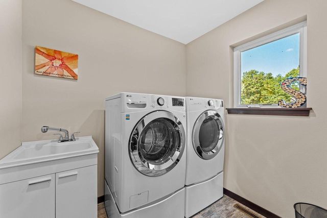 W11515 Demynck Road, Lodi, WI 53555